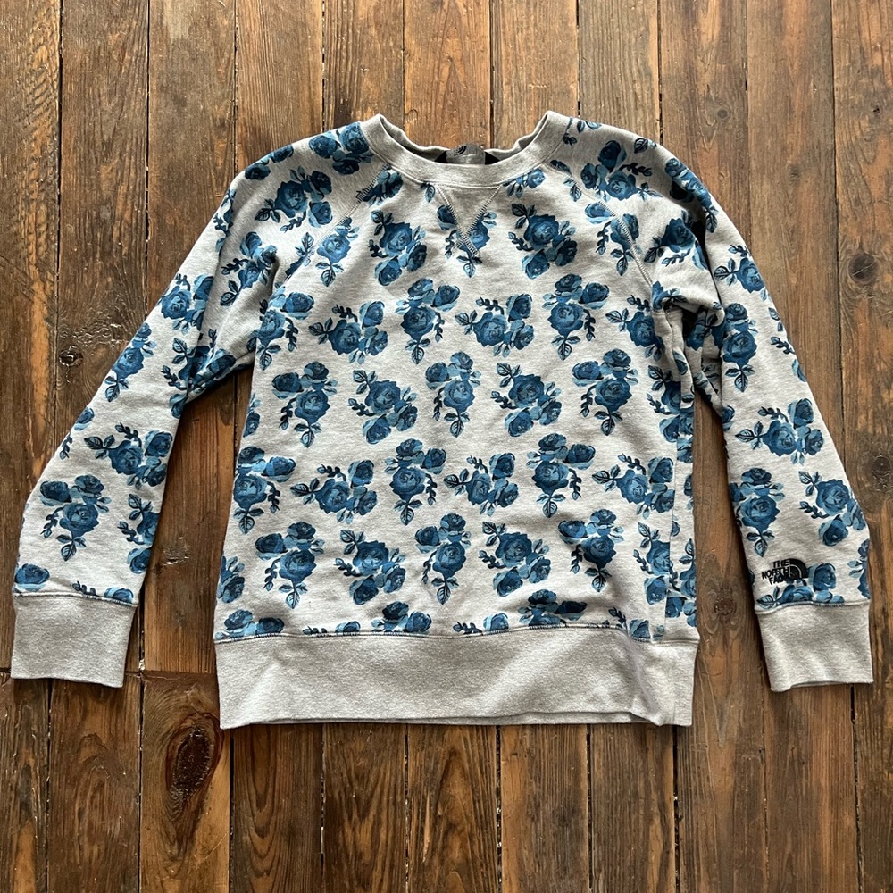 NWOT The North Face crew neck sweater